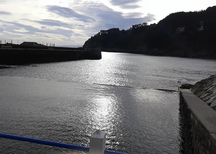 Hotel Zumalabe Mutriku